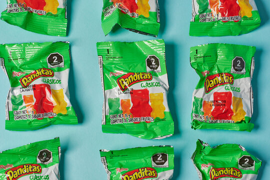 paquete de gomitas pandita.