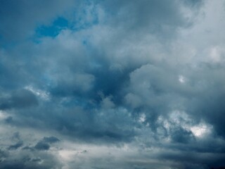 Fototapeta na wymiar 먹구름과 하늘 풍경