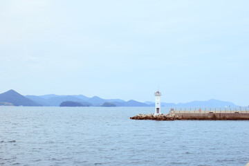 등대와 바다 그리고 하늘