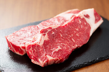 ステーキ　ステーキ肉　牛肉　サーロイン　肉　赤身