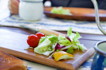 キャンプのサラダ