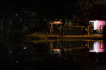 Fototapeta na wymiar site at night in the city