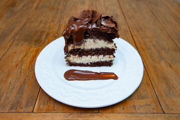 CHOCOLATE CAKE
