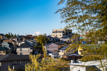 正月、澄んだ空気の富士山