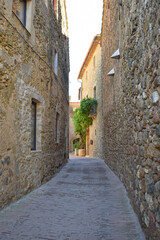 Calles de Monell, Girona Cataluña España
