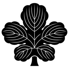 家紋です。立ち梶の葉といいます。 © じゅん