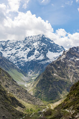 Refuge du Gioberney, au pied du sommet du Sirac dans la Vallée du Valgaudemar