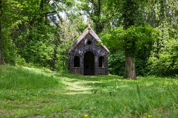 Chapelle Saint-Antoine dans la For&ecirc;t d'Andaine, pr&egrave;s de Bagnols-de-l'Orne