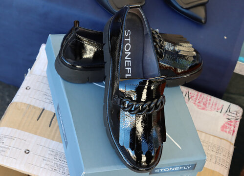 men's shiny ceremony shoe