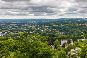 Point de vue sur le bocage jusqu'au Mont Saint-Michel depuis la Petite Chapelle Saint-Michel