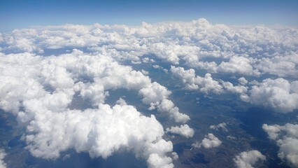 Paisaje de nubes en verano vista aerea.