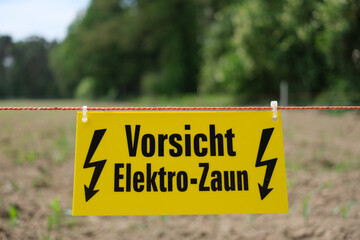 Schild Vorsicht Elektro Zaun