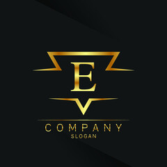 E letter logo Gold 3D