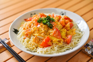 トマトととろとろ卵のそうめん