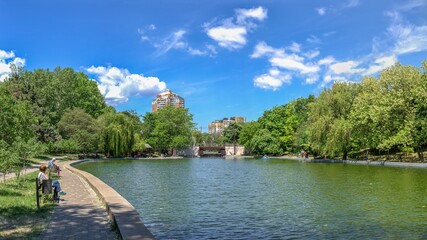 Fototapeta premium Artificial lake in the Liberty park of Odessa, Ukraine