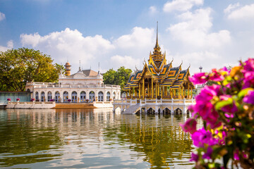 Bang Pa In Royal Palace in Phra Nakhon Si Ayutthaya, Thailand - obrazy, fototapety, plakaty