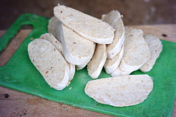 Raw tempeh gembos is made from processed soybeans,