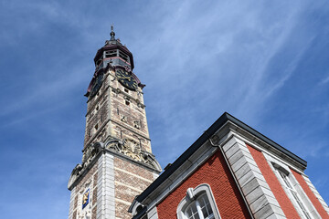 Fototapeta premium Belgique Flandre Hesbaye Saint Trond Limbourg Limburg hotel de ville beffroi mairie horloge heure