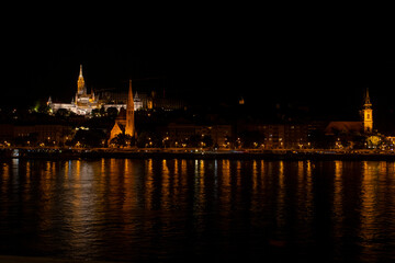 Fototapeta na wymiar a nightscape photo for budapest city