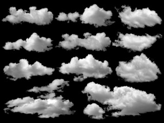 schöne weiße Wolken Elemente gesetzt, isoliert auf schwarzem Hintergrund.