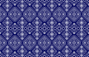 Striped Interlacing Rhombuses Geometric Ornament Seamless monochrome pattern in vector format. Texture that is both modern and stylish.