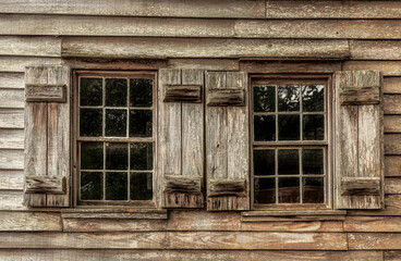 Fototapeta na wymiar Cajun cabin window