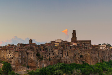 Fototapeta na wymiar The village of Pitigliano in Tuscany