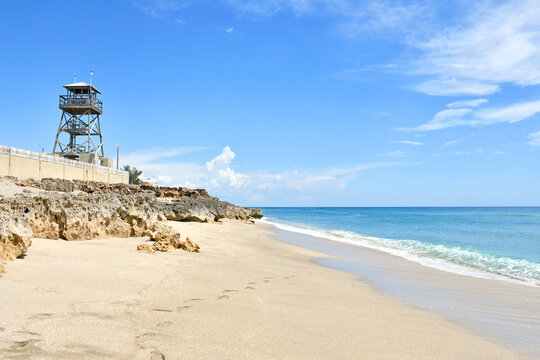 Stuart Rocks Beach And The House Of Refuge On A Warm Sunny Morning In South Florida