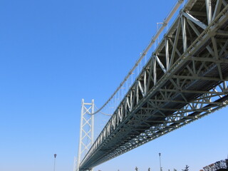 Obraz premium 道の駅あわじから見る明石海峡大橋の西側
