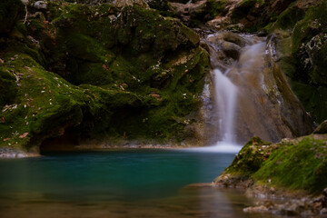 Fototapeta na wymiar Wasserfall auf Mallorca