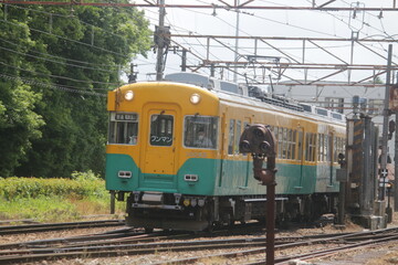Obraz na płótnie Canvas 富山地方鉄道の電車