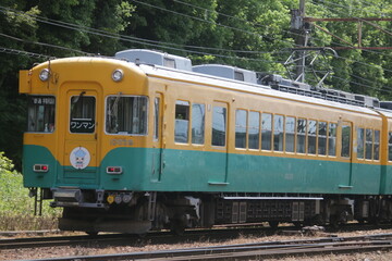 Fototapeta na wymiar 富山地方鉄道の電車
