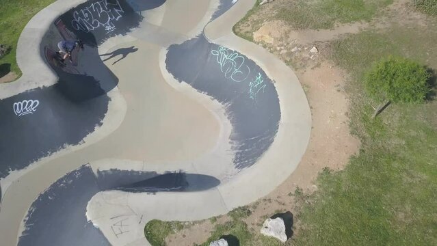 skate park deserves a longe live in Estoril, Cascais in sunny day. Very fun with carver skate. #LONGLIVEPDG