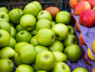 delicious fresh green apples at market