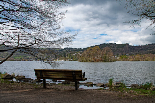 Autour du lac Chambon, au cœur de l'Auvergne