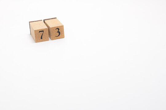 数字　ナンバー　Number　73