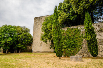 Fototapeta na wymiar Château des Adhémar à Montélimar
