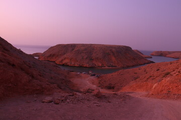 lake boats lake boats bitween mountains mountains 