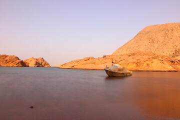 lake boats lake boats bitween mountains mountains 