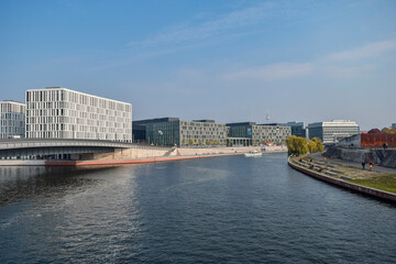 Photos of a trip through different European cities, from a tourist's point of view. In the photos you can see famous streets and places in Venice, Madrid, Amsterdam, Florence, Prague, Munich, Berlin, 