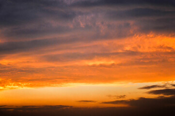 Obraz na płótnie Canvas sunset over the clouds