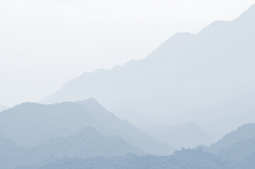 Naklejka premium clouds over the mountains