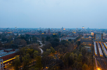 Obraz premium Gloomy Night in Milan, Italy