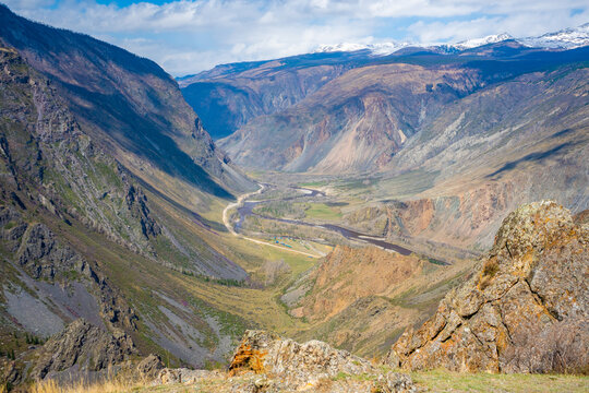 Mountain pass Katu-Yaryk with view on valley of the mountain river Chulyshman, Altai, Russia