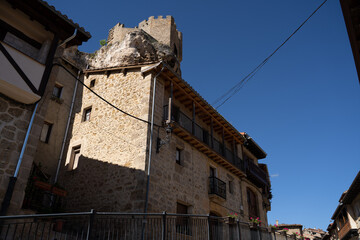 Fototapeta na wymiar streets of old medieval village of frias and its castle in castilla, spain