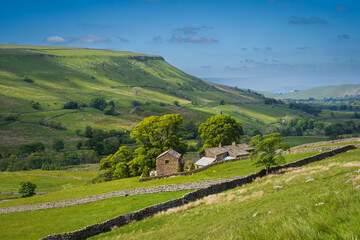 Hiking on Wild Boar Fell and Swarth Fell in the Yorkshire Dales