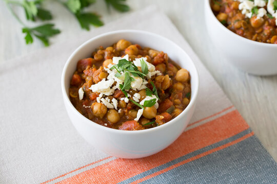 Mediterranean Chickpea And Lentil Chili Curry