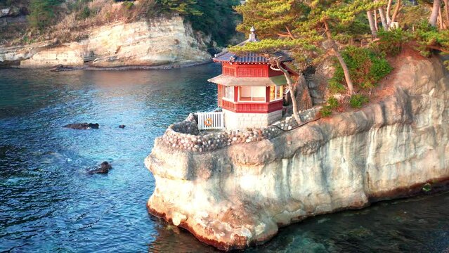 茨城県の五浦海岸（六角堂含む）の夜明け