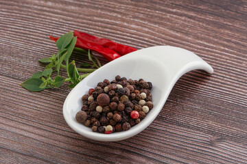 Red, black, yellow pepper mix