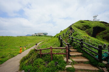 way to lighthouse